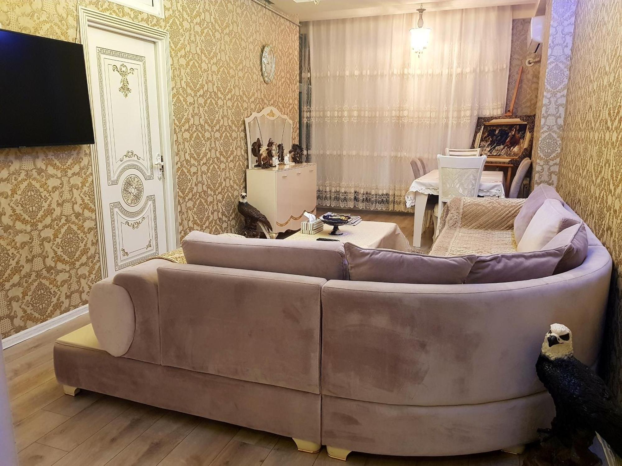 Apartment Luxor On Nizami Street